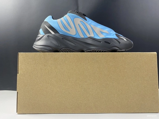 Yeezy 'Bright Cyan' ADIDAS 700 GZ3079 MNVN Boost 0724